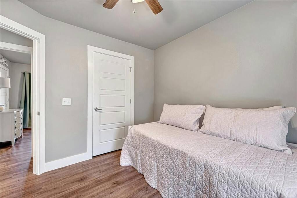 House Of Charm! Bike Trails & New Walmart Hq Holiday home Bentonville